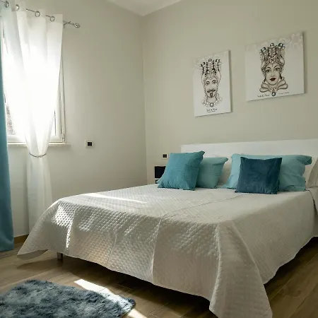 Athena Apartmán *